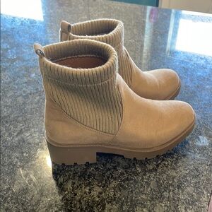 Women's Tan Ankle Boots